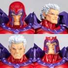 Revoltech Magneto - Comics
