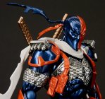Revoltech Deathstroke - Teen Titans