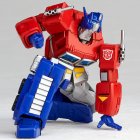 Revoltech Optimus Prime - The Transformers