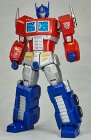 Revoltech Optimus Prime - The Transformers