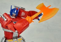 Revoltech Optimus Prime - The Transformers