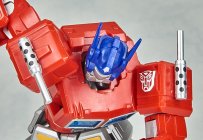 Revoltech Optimus Prime - The Transformers