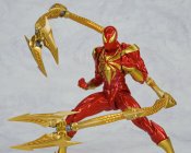 Revoltech Iron Spider - Spider-Man