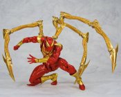 Revoltech Iron Spider - Spider-Man